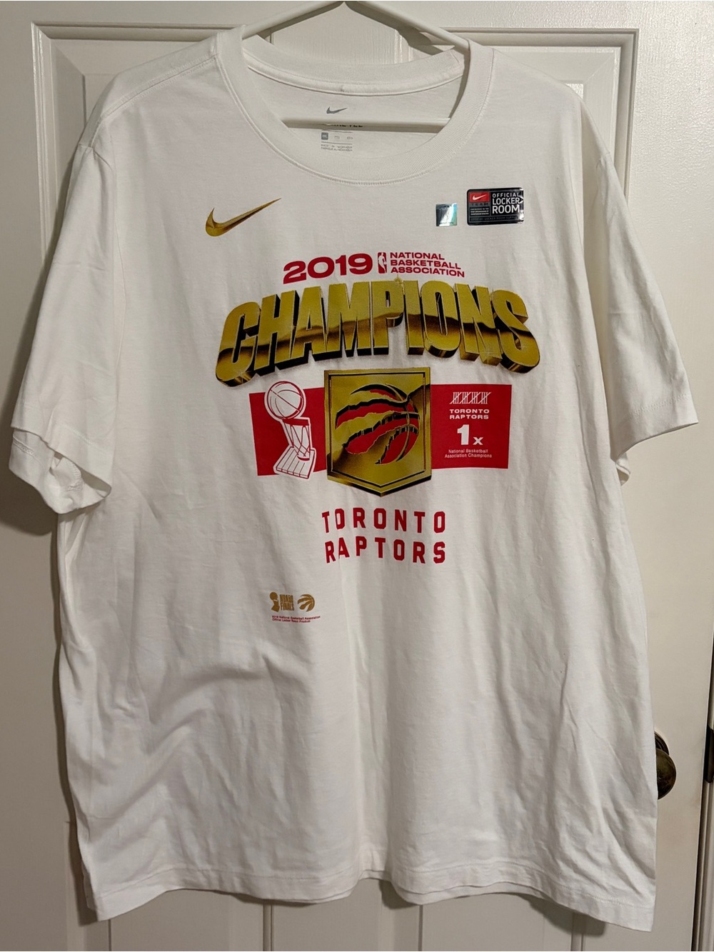 Nike White Toronto Raptors 2019 Champions Graphic Tee